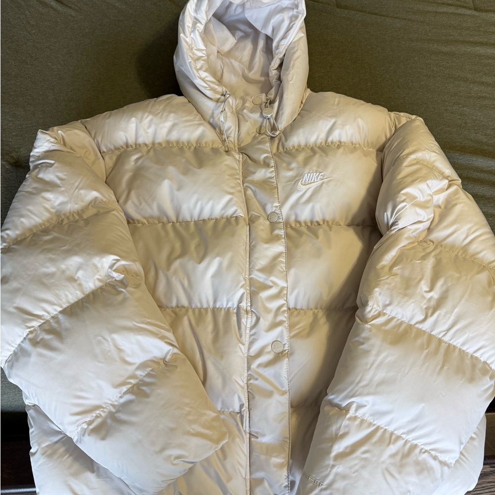 Nike Women's Off-White Puffer Jacket